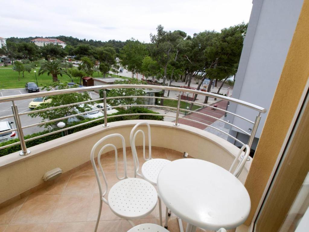 מאקרסקה Apartments Villa Bondi מראה חיצוני תמונה