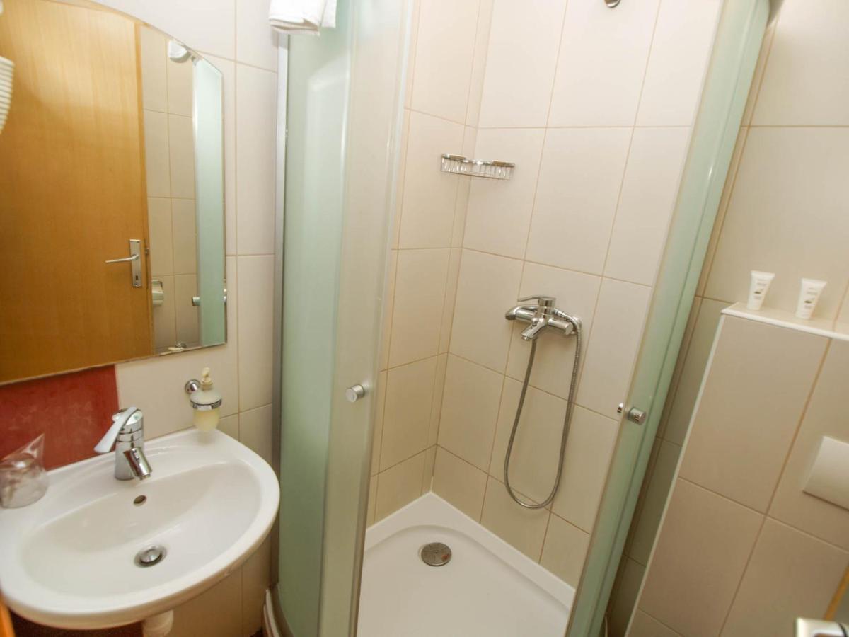מאקרסקה Apartments Villa Bondi מראה חיצוני תמונה