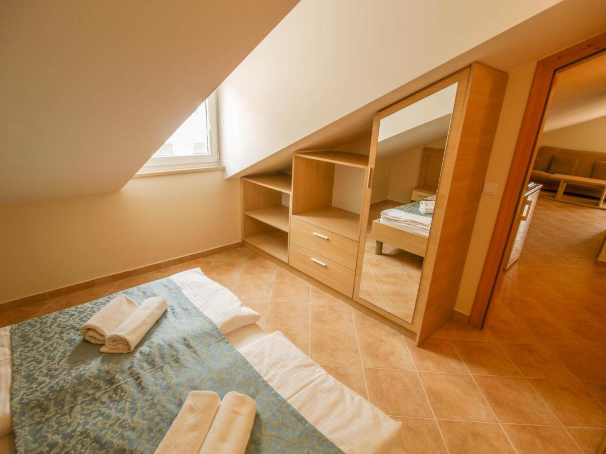 מאקרסקה Apartments Villa Bondi מראה חיצוני תמונה